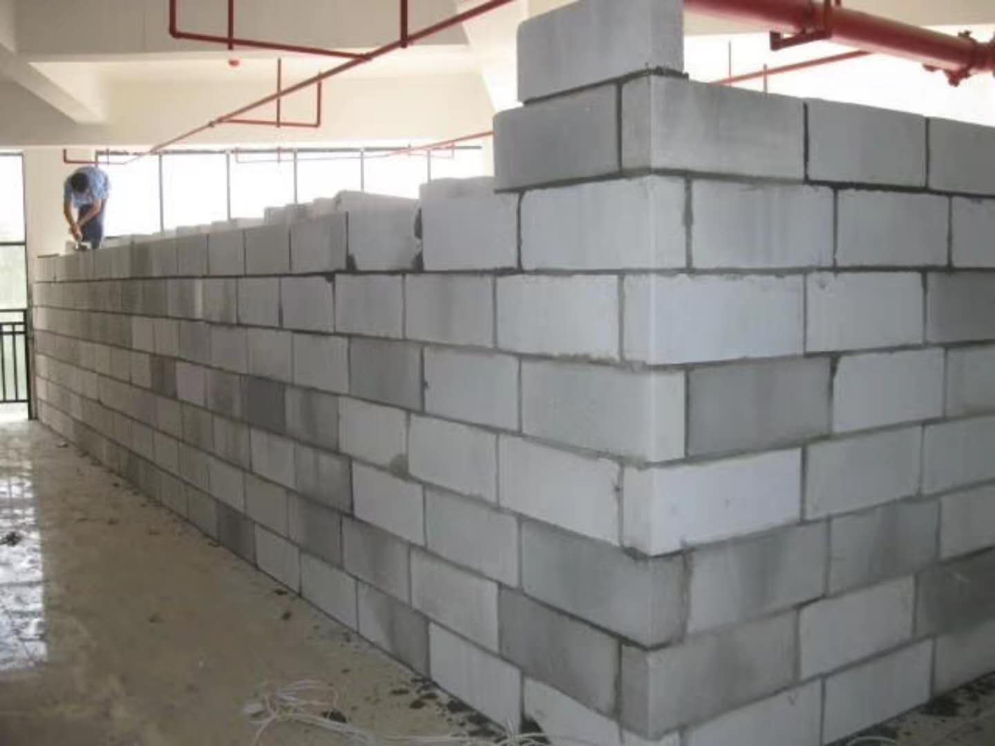 泉山蒸压加气混凝土砌块承重墙静力和抗震性能的研究